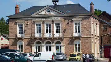 Na imagem, um tribunal na cidade de Thiberville - Wikimedia Commons/Havang