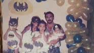 Givaldo José Vicente de Deus com seus filhos, incluindo a atual policial civil Gislayne - Divulgação