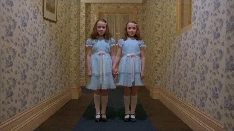As gêmeas em 'O Iluminado' (1980) - Reprodução/Warner Bros.