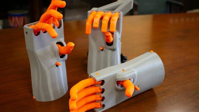 Pesquisadores recriam uma prótese de mão do século 16 usando impressão 3D - Divulgação/Universidade de Auburn