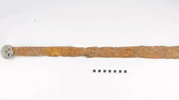 Espada romana descoberta na Inglaterra - Divulgação/Corinium Museum